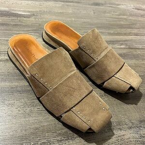 L'Amour Des Pieds Tarius Taupe Suede Square Toe Clog Sandal